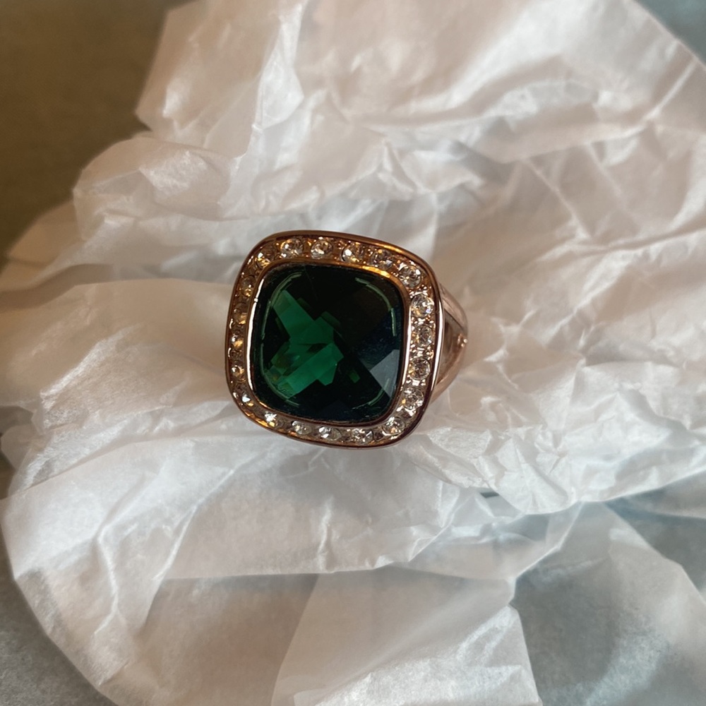 FASHION DINNER RING - Picture 2 of 2